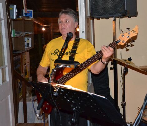 a_peti.jpg a_peti.jpg