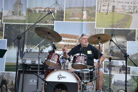 gabi_figyelj.jpg gabi_figyelj.jpg